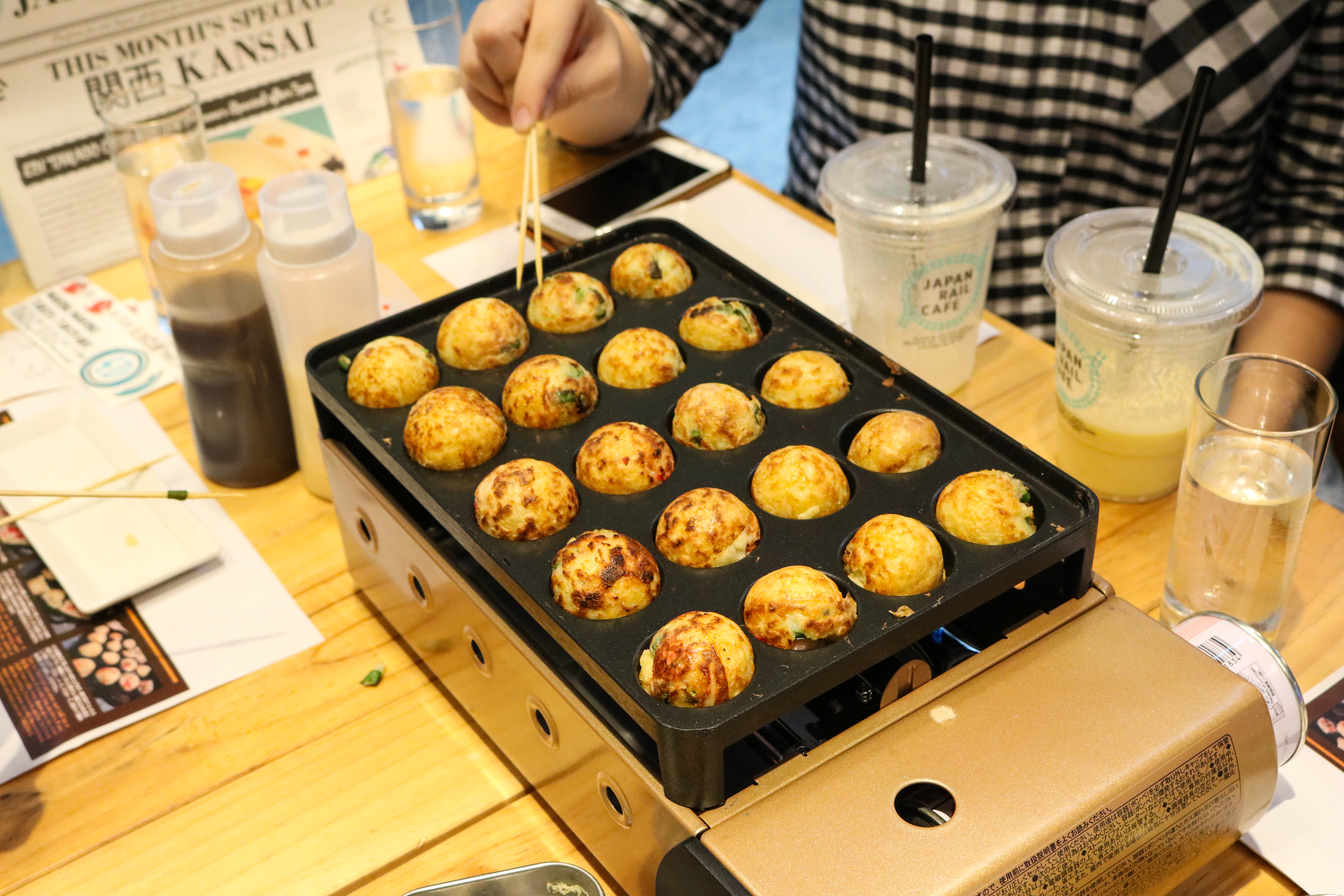 Perfectly round takoyaki! Looks so yummy!